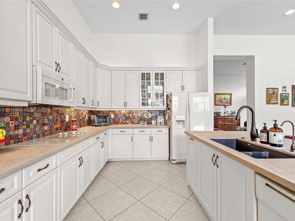 19442 SW 39th St, Miramar FL 33029