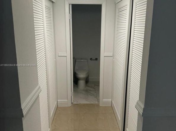 18101 NW 68th Ave D207, Hialeah FL 33015