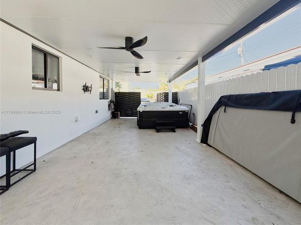 927 SW 18th Ave, Miami FL 33135
