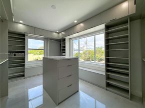 927 SW 18th Ave, Miami FL 33135