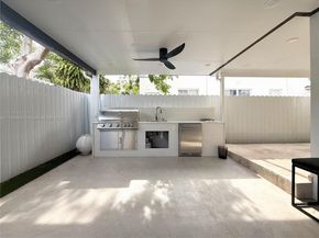 927 SW 18th Ave, Miami FL 33135