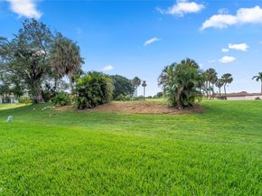 8220 Waterford Ln, Tamarac FL 33321