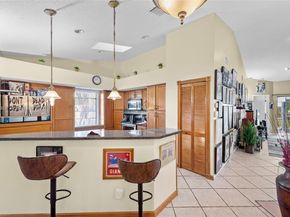 8220 Waterford Ln, Tamarac FL 33321