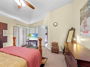 8220 Waterford Ln, Tamarac FL 33321