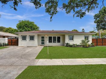 2125 Alamanda Dr