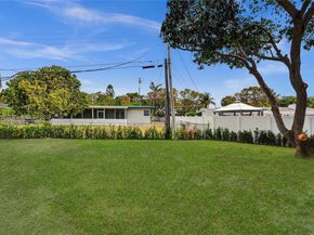 2125 Alamanda Dr, North Miami FL 33181