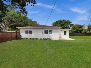 2125 Alamanda Dr, North Miami FL 33181