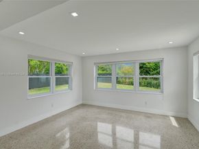 2125 Alamanda Dr, North Miami FL 33181