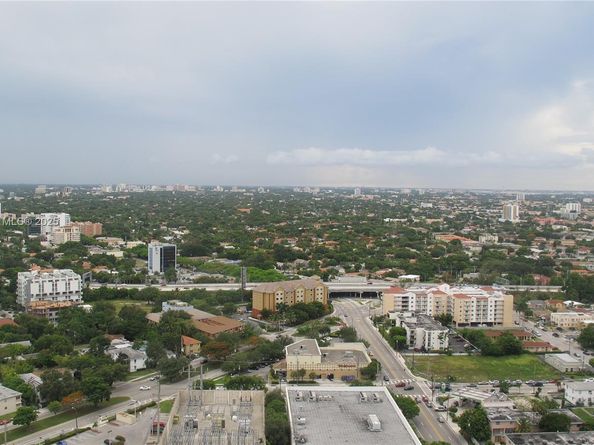 60 SW 13th St 2609, Miami FL 33130