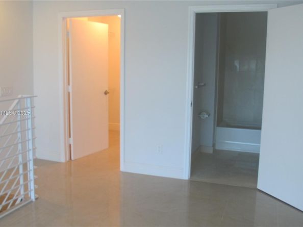 60 SW 13th St 2609, Miami FL 33130