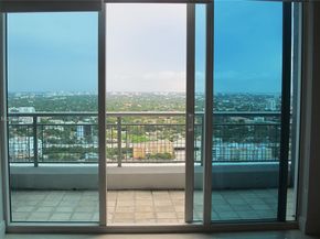 60 SW 13th St 2609, Miami FL 33130