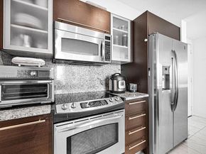 950 Brickell Bay Dr 3605, Miami FL 33131