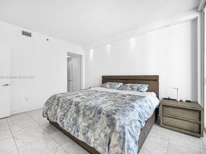 950 Brickell Bay Dr 3605, Miami FL 33131