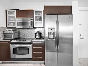 950 Brickell Bay Dr 3605, Miami FL 33131