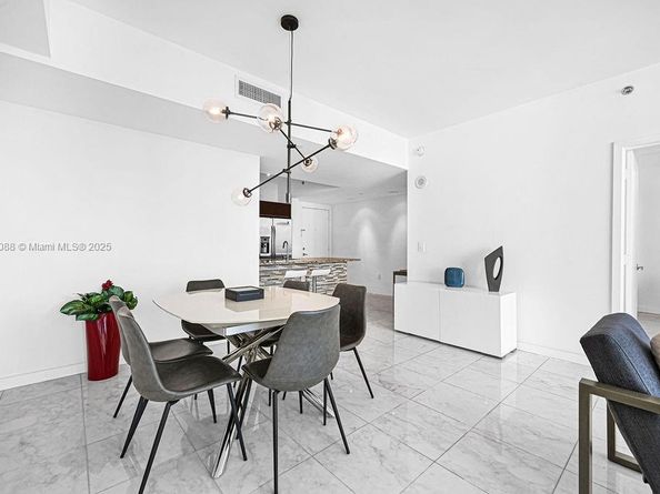 950 Brickell Bay Dr 3605, Miami FL 33131