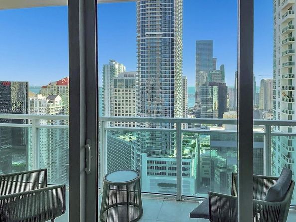 950 Brickell Bay Dr 3605, Miami FL 33131