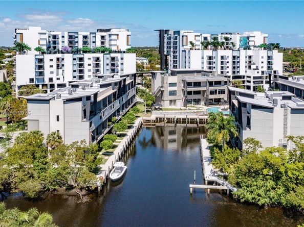 475 SE 1 Street 808B, Pompano Beach FL 33060