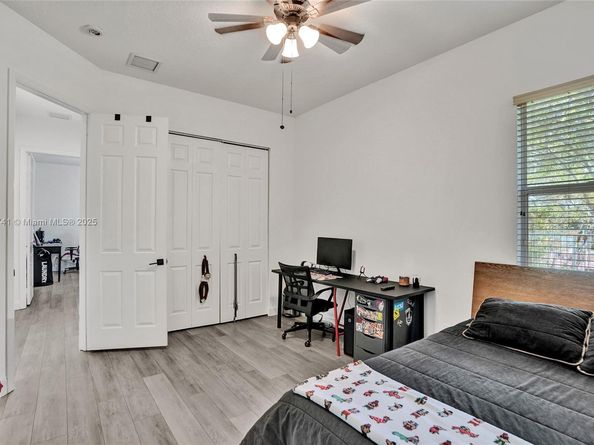 3695 W Gardenia Ave, Weston FL 33332