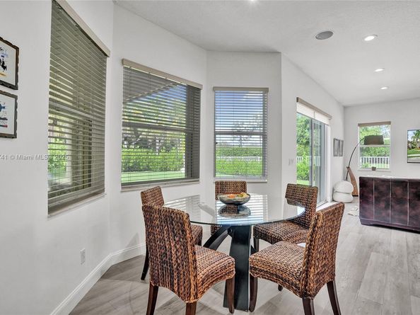 3695 W Gardenia Ave, Weston FL 33332