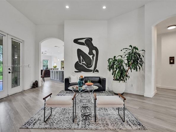 3695 W Gardenia Ave, Weston FL 33332