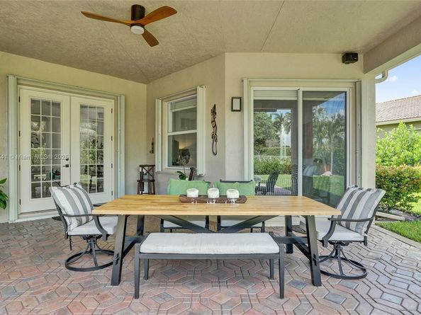 3695 W Gardenia Ave, Weston FL 33332