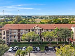 900 SW 142nd Ave 306L, Pembroke Pines FL 33027