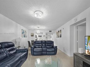 900 SW 142nd Ave 306L, Pembroke Pines FL 33027