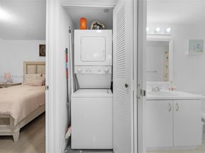 900 SW 142nd Ave 306L, Pembroke Pines FL 33027