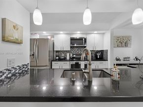 900 SW 142nd Ave 306L, Pembroke Pines FL 33027