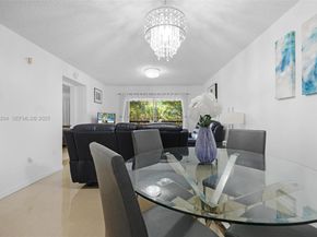 900 SW 142nd Ave 306L, Pembroke Pines FL 33027