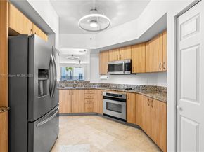 100 Meridian Ave 216, Miami Beach FL 33139