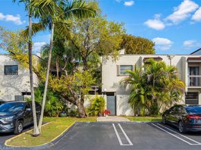 4726 SW 67th Ave F6, Miami FL 33155