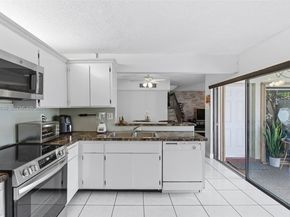 4726 SW 67th Ave F6, Miami FL 33155