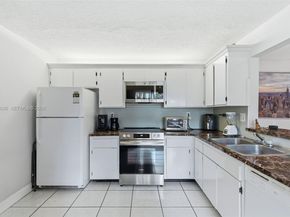 4726 SW 67th Ave F6, Miami FL 33155