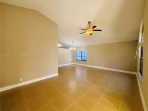 4176 NW 5th Dr, Deerfield Beach FL 33442