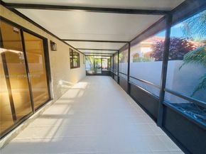 4176 NW 5th Dr, Deerfield Beach FL 33442