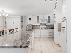 6450 Collins Ave 204, Miami Beach FL 33141