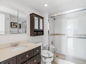 6450 Collins Ave 204, Miami Beach FL 33141