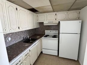 18 Hastings B 18, West Palm Beach FL 33417