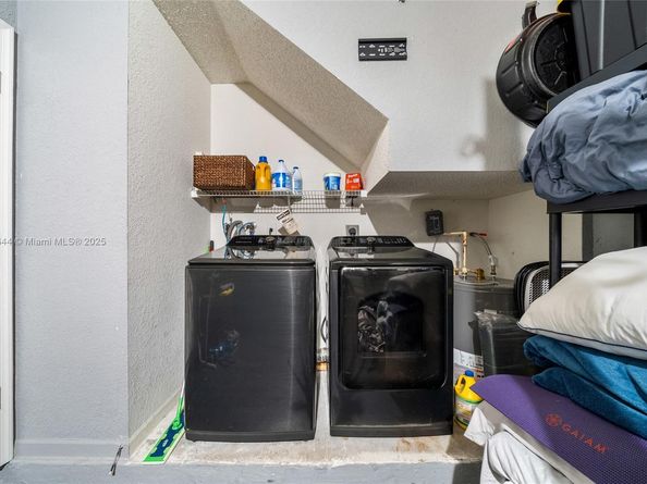 16829 SW 1st Mnr, Pembroke Pines FL 33027