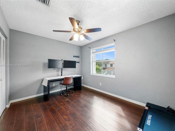 16829 SW 1st Mnr, Pembroke Pines FL 33027