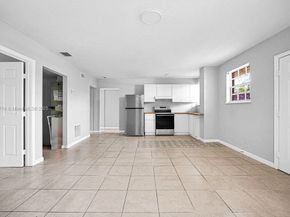 14180 NW 22nd Ave 4, Opa-Locka FL 33054