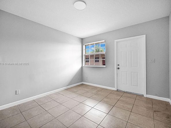14180 NW 22nd Ave 4, Opa-Locka FL 33054