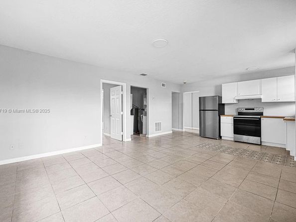 14180 NW 22nd Ave 4, Opa-Locka FL 33054