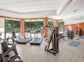 2000 Island Blvd 203, Aventura FL 33160