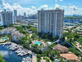 2000 Island Blvd 203, Aventura FL 33160