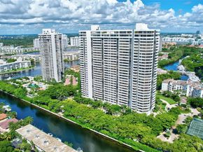 2000 Island Blvd 203, Aventura FL 33160