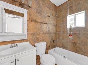 363 SW 1st Ter, Deerfield Beach FL 33441