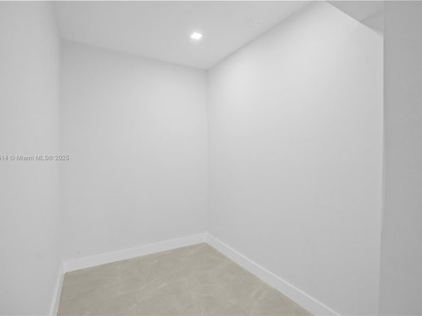 5280 SW 90th Ave, Cooper City FL 33328