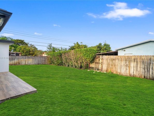 5280 SW 90th Ave, Cooper City FL 33328